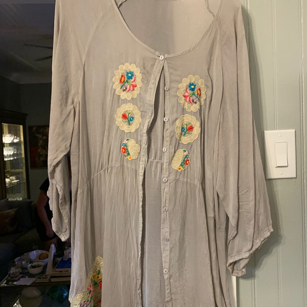 Johhny Was tunic top with shell